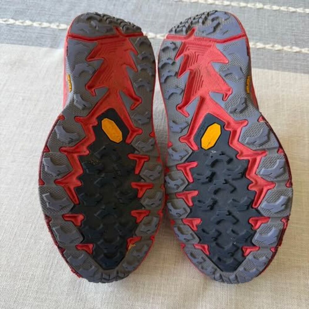Hoka One One Running Shoes Womens Size 8.5 Speedgoat 4 Red Maroon Sneakers Gym - Picture 8 of 10